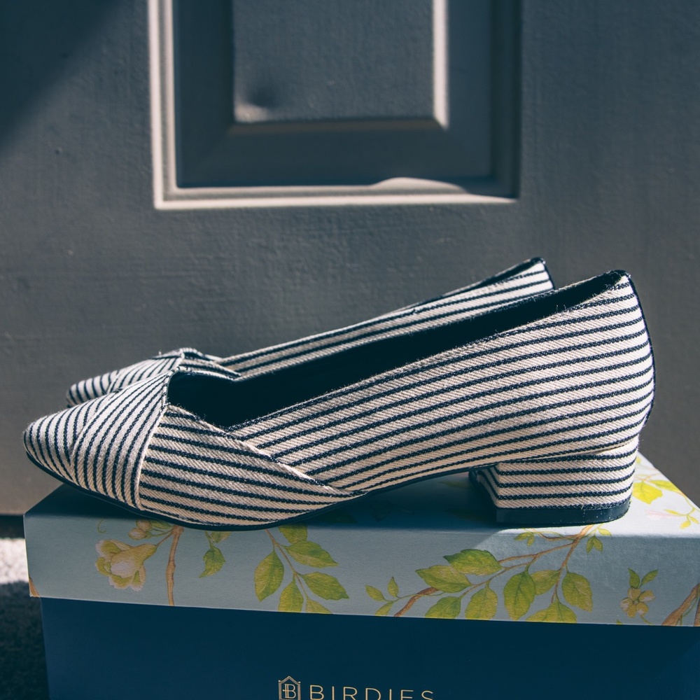 Black & White Stripe Pointed Toe Low Heel Size 7